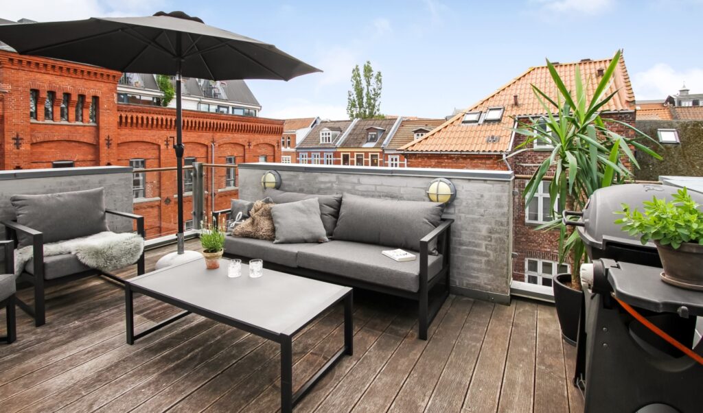 Urbant byhus, tagterrasse i byen, tagterrasse Aarhus