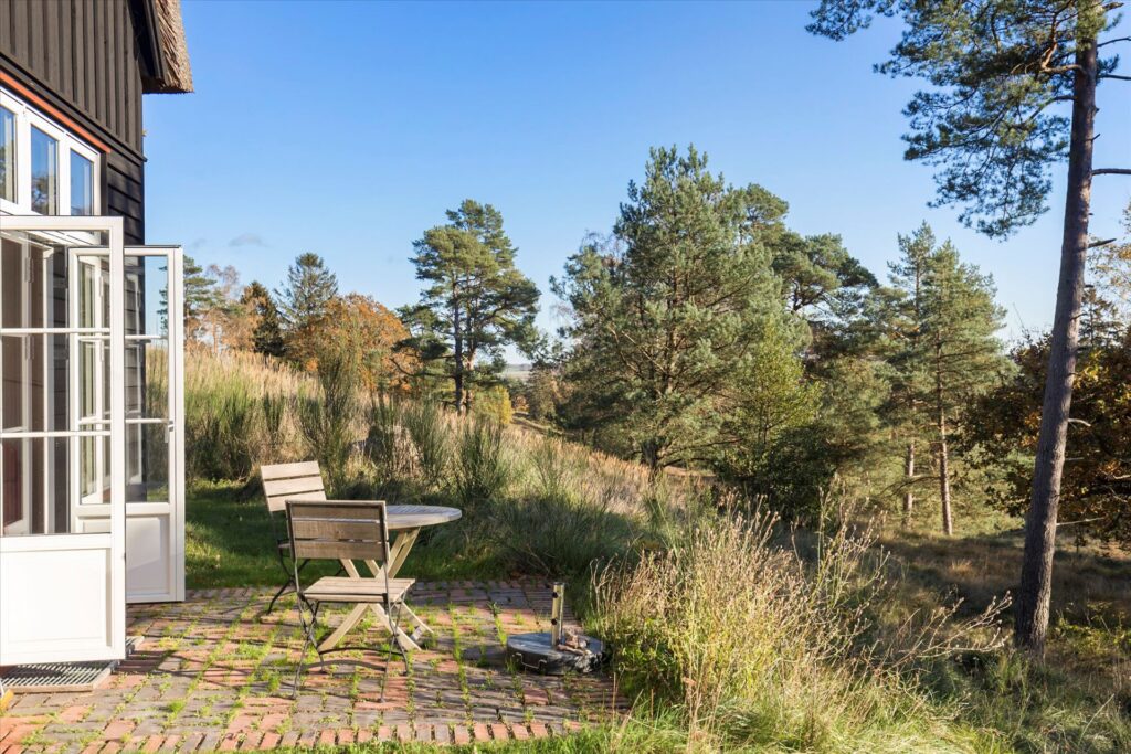 Sommerhus i Tibirke Bakker, Arkitekttegnet hus til salg