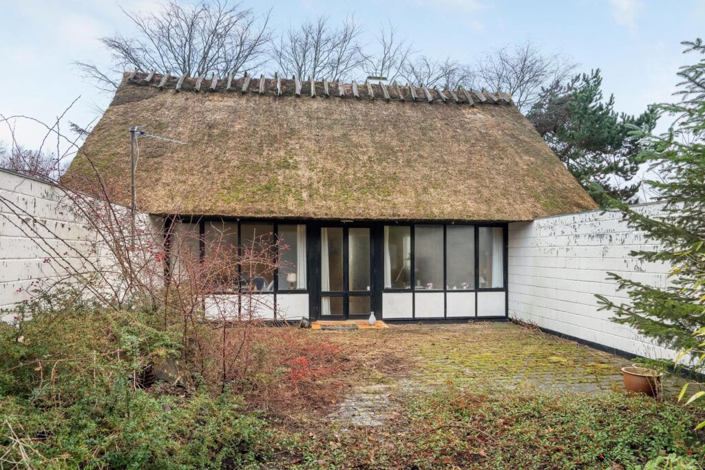 Stråtækt hus til salg på fyn. Unikt fritidshus