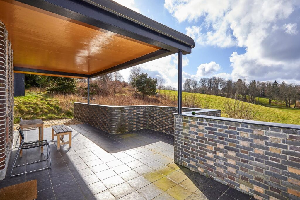 Arkitekttegnet fritidshus i Tisvilde, Arkitekttegnet sommerhus, Arkitekt Tage Lyneborg