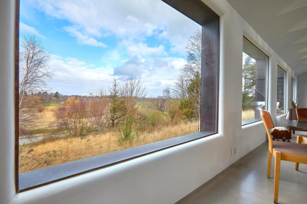Arkitekttegnet fritidshus i Tisvilde, Arkitekttegnet sommerhus, Arkitekt Tage Lyneborg, Bjørn Nørgaard