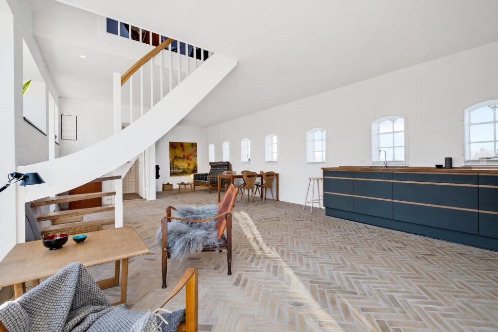 Smuk stue i historisk hus i Gentofte, villa ved Gentofte Sø