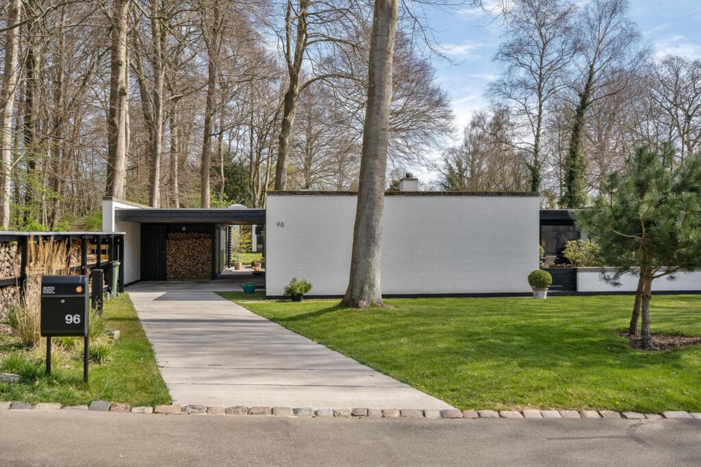 Friis & Moltke villa, Friis og Moltke hus til salg, arkitekttegnet hus,