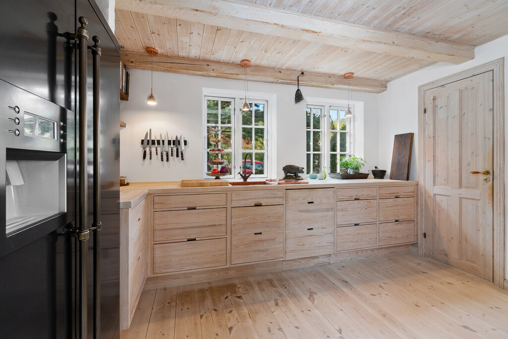 snedkerkøkken, arkitekttegnet villa