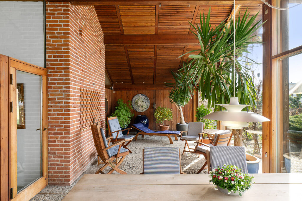 Havestue japansk inspireret hus, Arkitekttegnet villa, 70'er arkitektur