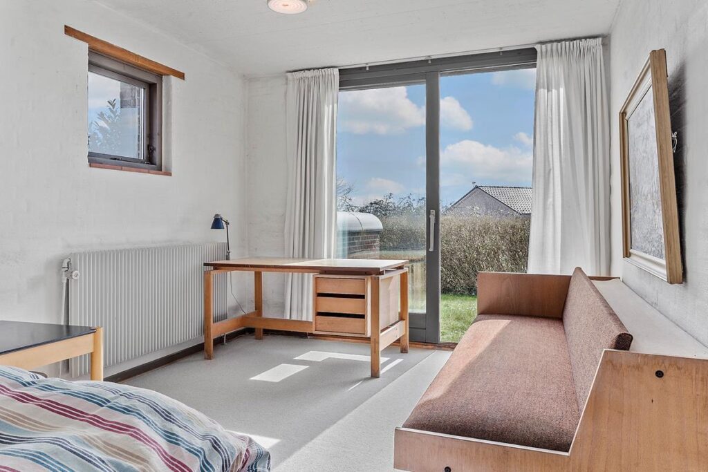 værelse med skydedør