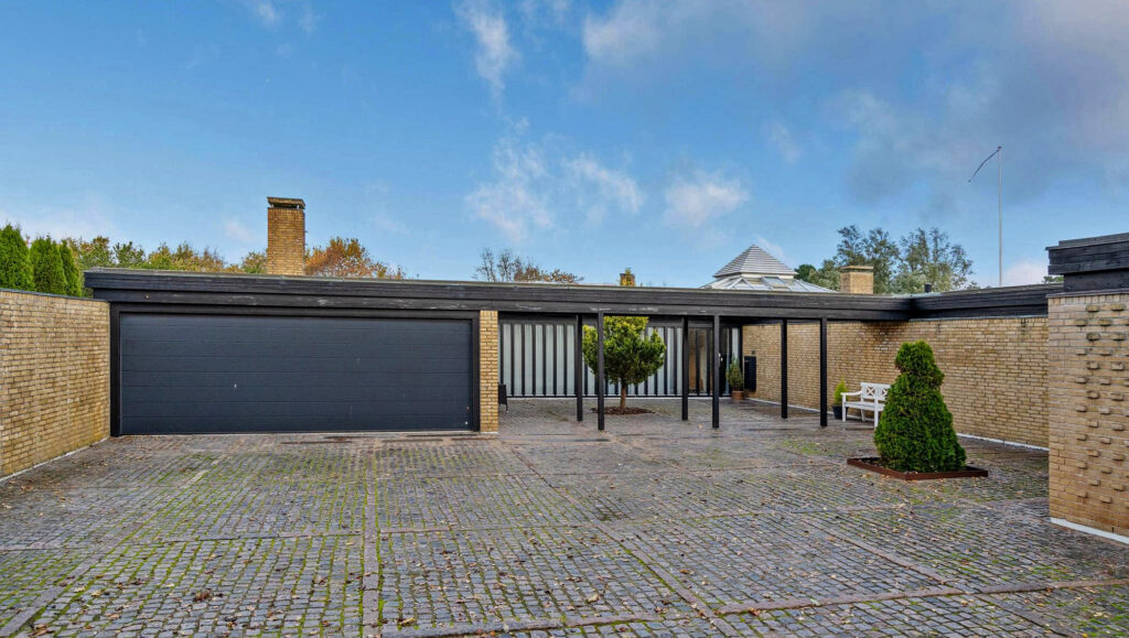 Arkitektegnet hus fra 1960'erne, arkitekttegnet villa til salg