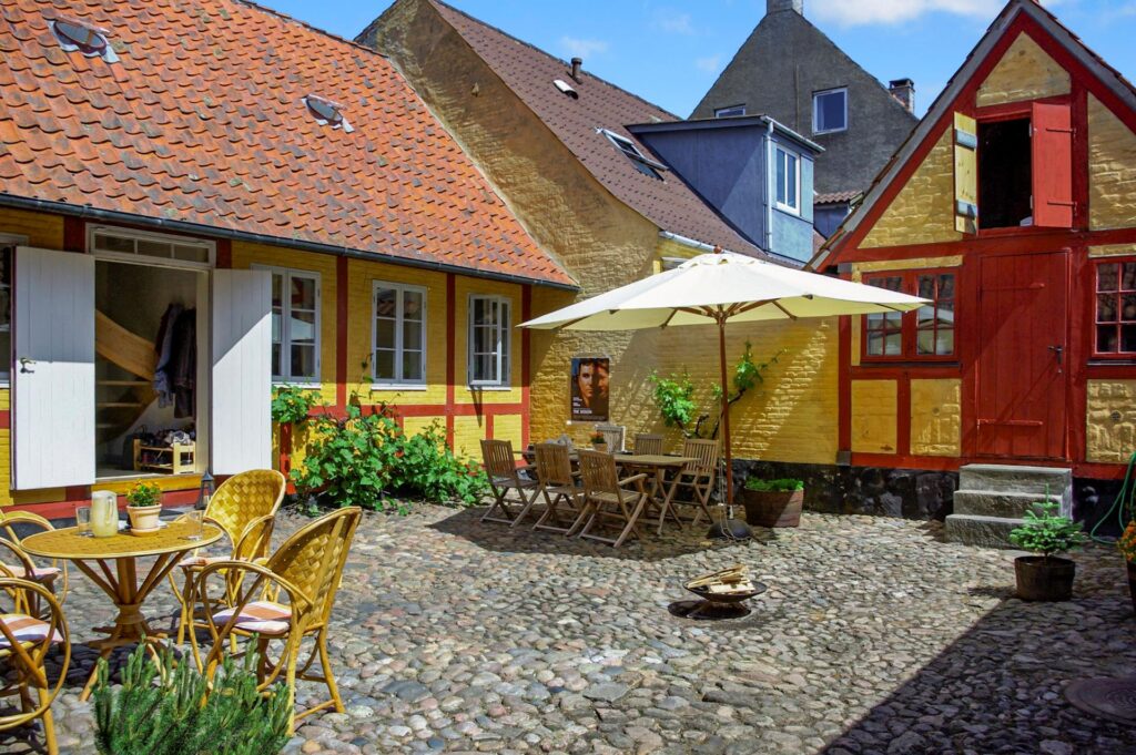 Nordstjernen Fredericia. Gårdmiljø, bindingsværkshus