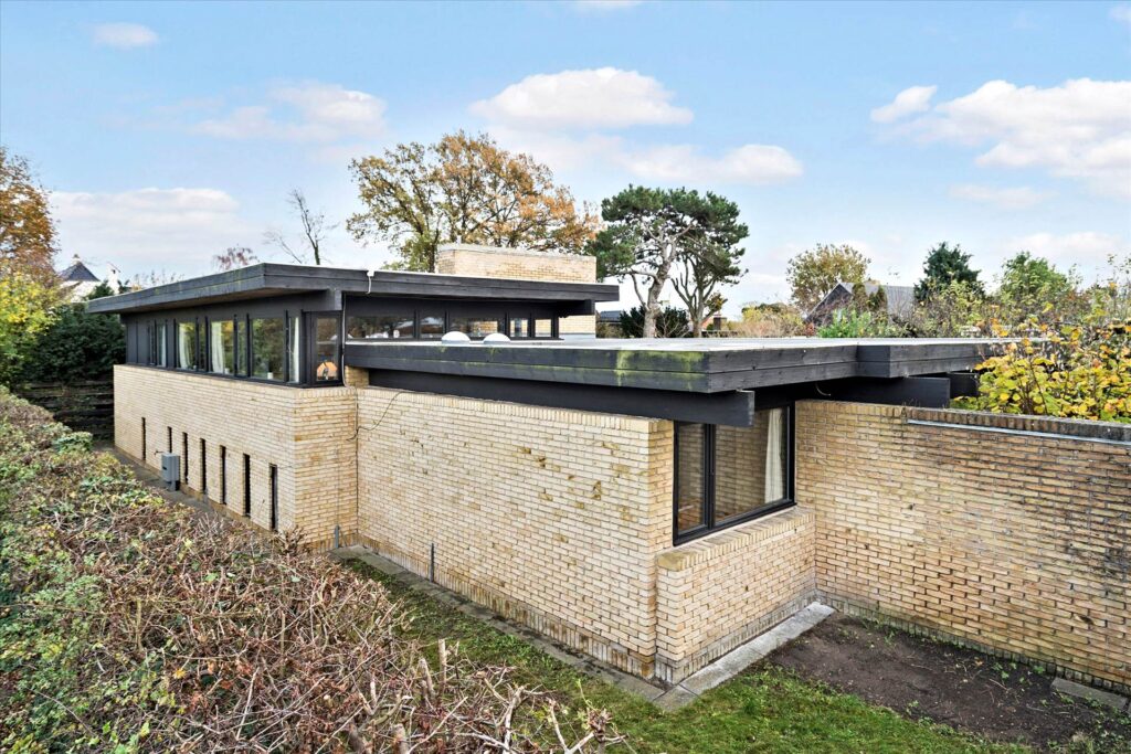 Bertel Udsen villa, arkitekttegnet villa, 60er arkitektur, gul teglsten