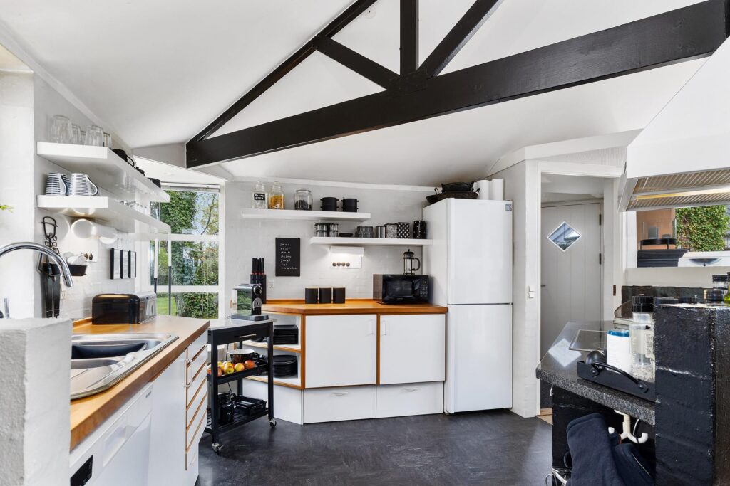 80er køkken, arkitekttegnet hus