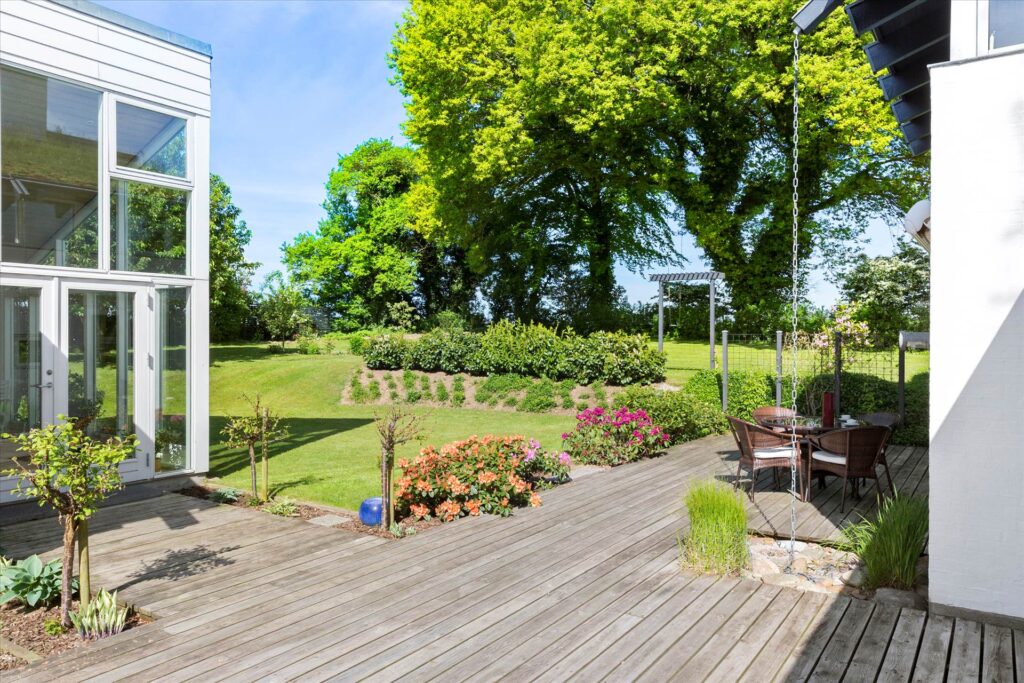Arkitekttegnet 80er villa, rustikt arkitekttegnet hus, Dansk arkitektur mesterværk
