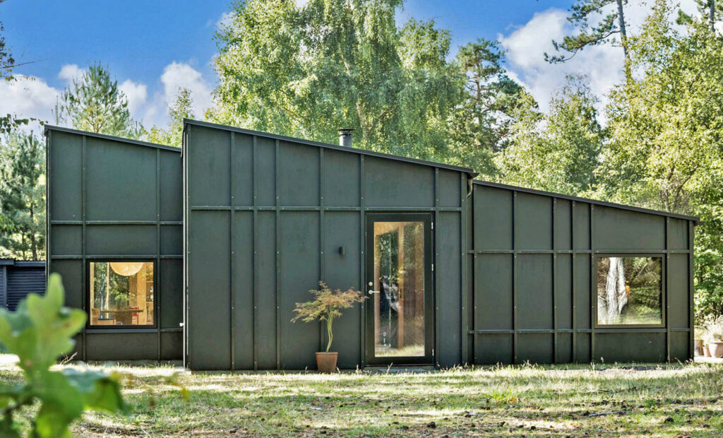 Arkitekttegnet sommerhus til salg, Arkitekttegnet fritidshus, grønt træhus, tinyhouse, tiny house