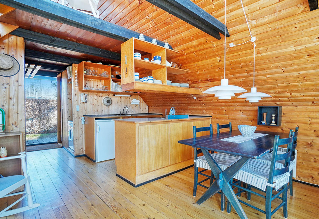 arkitekttegnet sommerhus fra 1960erne, a-hus