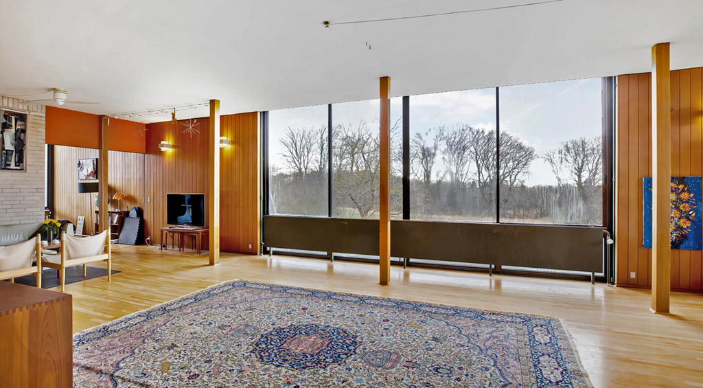 Stort vinduesparti i arkitekttegnet 60er villa, Elsebet og Kjeld Ussing
