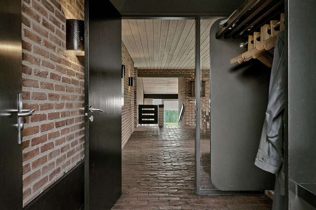 Friis og Moltke hus til salg, Friis & Moltke villa, Mesterværker i dansk arkitektur, Friis Moltke, Knud Friis, Elmar Moltke, 70er arkitektur, brutalisme